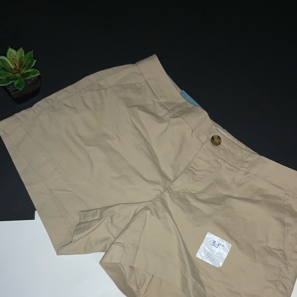 Old Navy Pants - Old Navy Kahki Shorts
